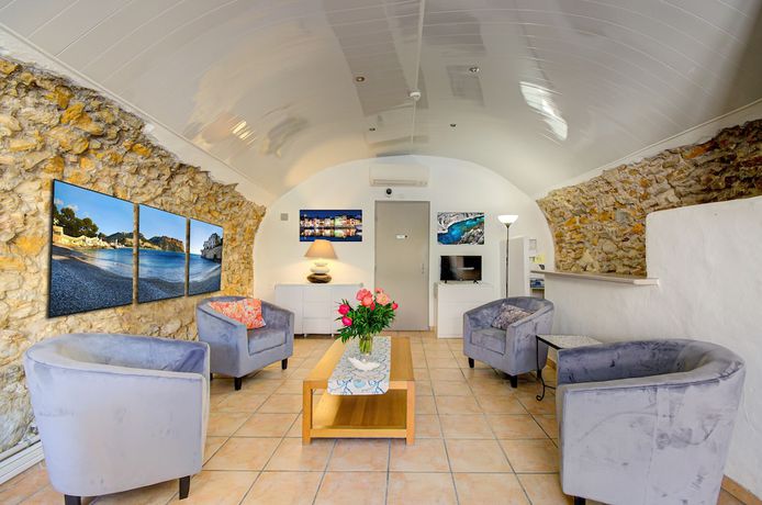Imagen de los interiores del Hotel Des Calanques. Foto 18