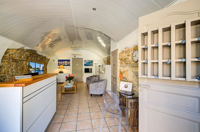 Imagen de los interiores del Hotel Des Calanques. Foto 19