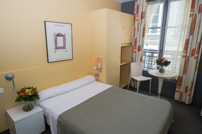 Imagen de la habitación del Hotel Des Canettes. Foto 3