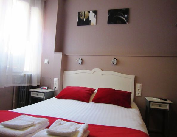 Imagen de la habitación del Hotel Des Causses. Foto 14