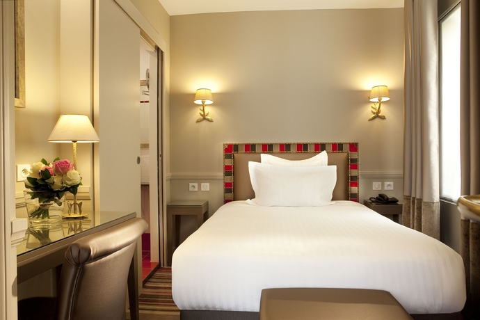 Imagen de la habitación del Hotel Des Comédies. Foto 4