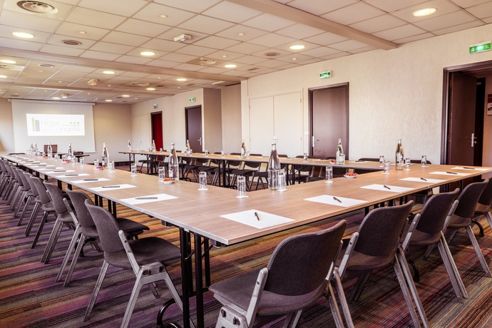 Imagen de los interiores del Hotel Des Congrès. Foto 12