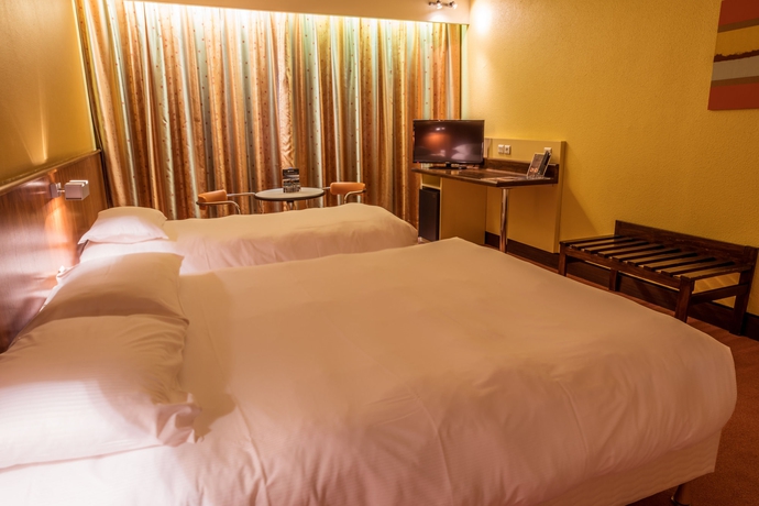 Imagen de la habitación del Hotel Des Congrès. Foto 10