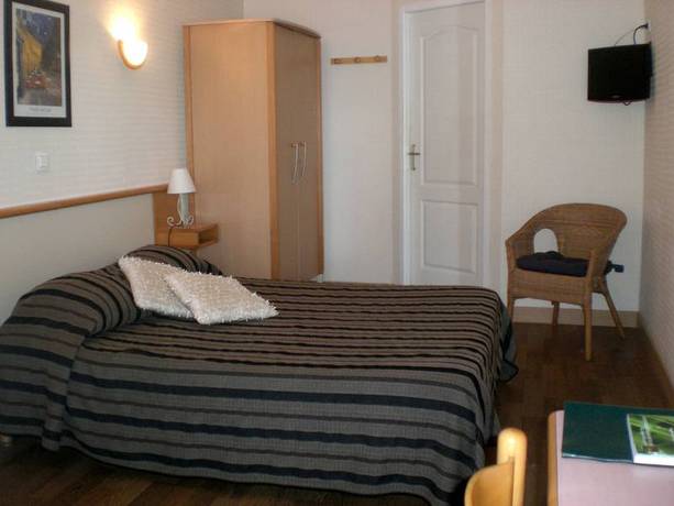 Imagen de la habitación del Hotel Des Crêtes De Pignols. Foto 9