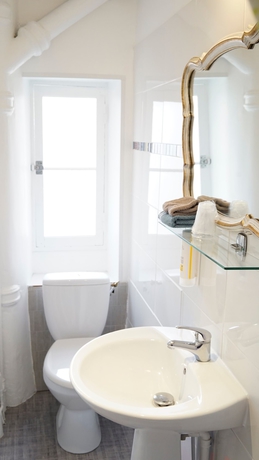 Imagen de la habitación del Hotel Des Dames. Foto 5