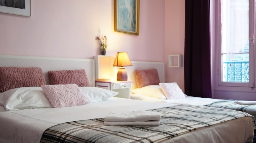 Imagen de la habitación del Hotel Des Dames. Foto 11