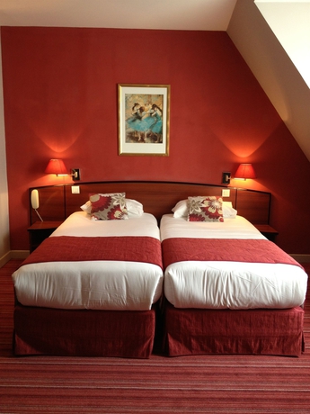 Imagen de la habitación del Hotel Des Deux Avenues. Foto 10