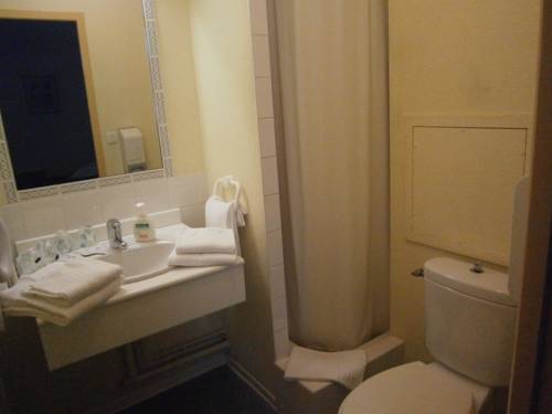 Imagen de la habitación del Hotel Des Deux Porches. Foto 10