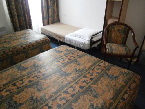Imagen de la habitación del Hotel Des Deux Porches. Foto 12