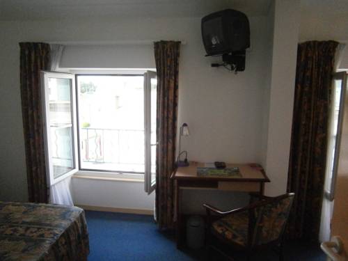 Imagen de la habitación del Hotel Des Deux Porches. Foto 14