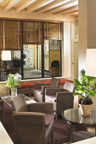 Imagen de los interiores del Hotel Des Deux-Iles. Foto 16