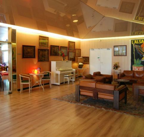 Imagen de los interiores del Hotel Des Dhuits. Foto 12