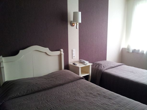 Imagen de la habitación del Hotel Des Dhuits. Foto 10