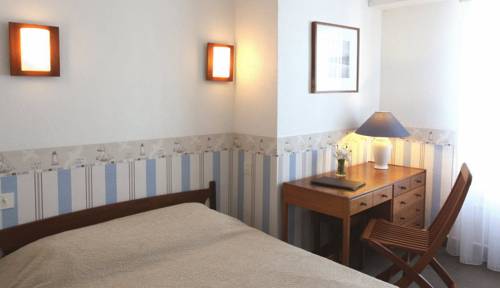Imagen de la habitación del Hotel Des Druides. Foto 7