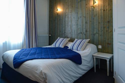 Imagen de la habitación del Hotel Des Ducs, ALENCON. Foto 14