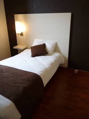 Imagen general del Hotel Des Etats Unis. Foto 7