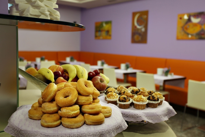 Imagen del bar/restaurante del Hotel Des Etrangers. Foto 5