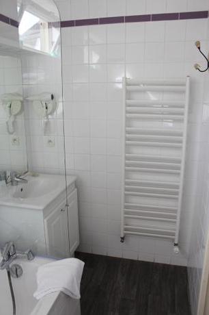 Imagen de la habitación del Hotel Des Falaises. Foto 6