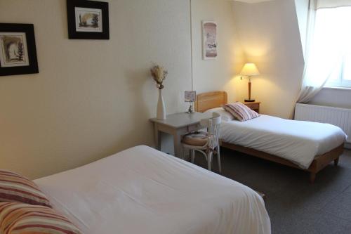 Imagen de la habitación del Hotel Des Falaises. Foto 7