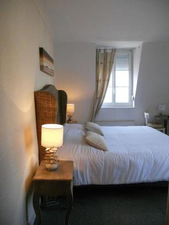 Imagen de la habitación del Hotel Des Falaises. Foto 8