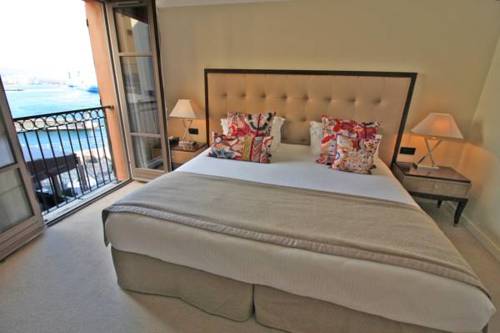 Imagen de la habitación del Hotel Des Gouverneurs. Foto 3