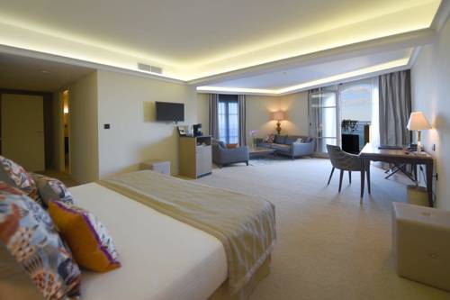 Imagen de la habitación del Hotel Des Gouverneurs. Foto 7