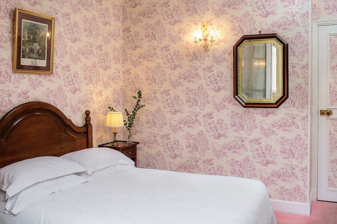 Imagen de la habitación del Hotel Des Grandes Ecoles. Foto 7