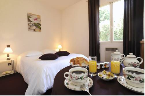 Imagen de la habitación del Hotel Des Grands Vins. Foto 3