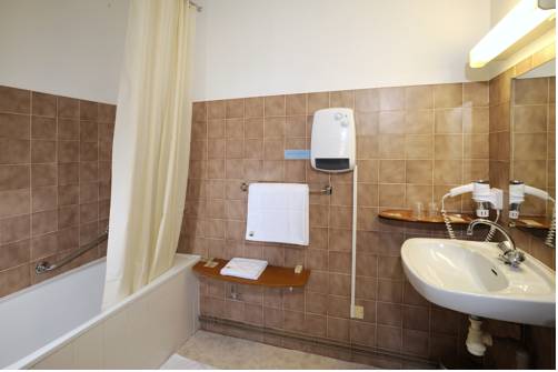 Imagen de la habitación del Hotel Des Grands Vins. Foto 5