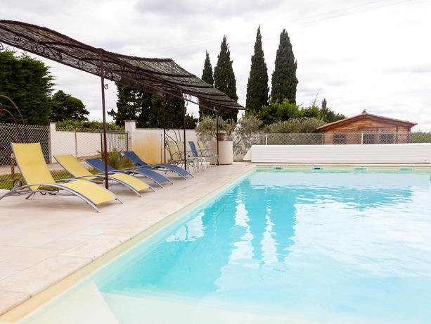 Imagen de la piscina del Hotel Des Granges. Foto 11