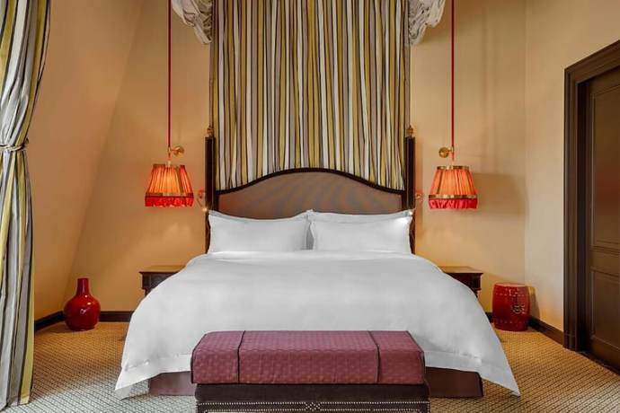 Imagen de la habitación del Hotel Des Indes. Foto 17