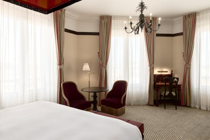 Imagen de la habitación del Hotel Des Indes. Foto 18