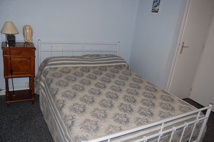 Imagen de la habitación del Hotel Des Jacobines. Foto 12