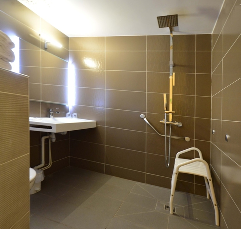 Imagen de la habitación del Hotel Des Lacs. Foto 18