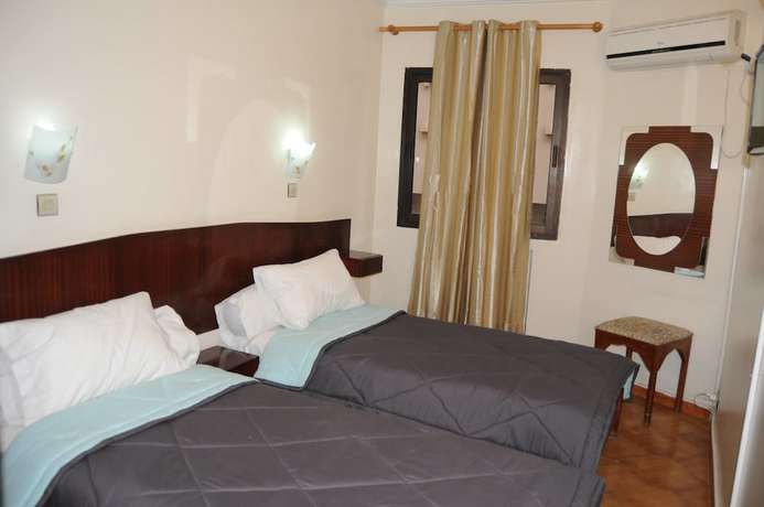 Imagen de la habitación del Hotel Des Lilas. Foto 3
