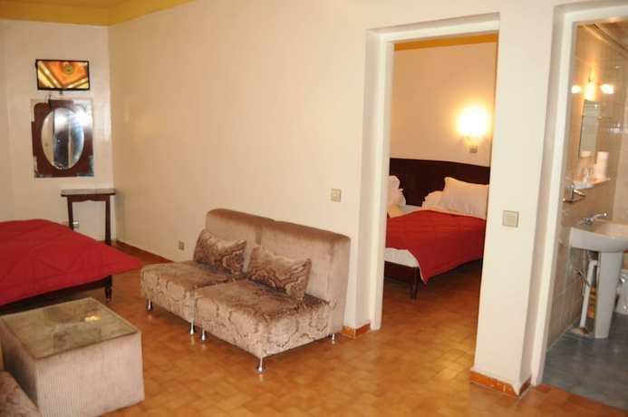 Imagen de la habitación del Hotel Des Lilas. Foto 11