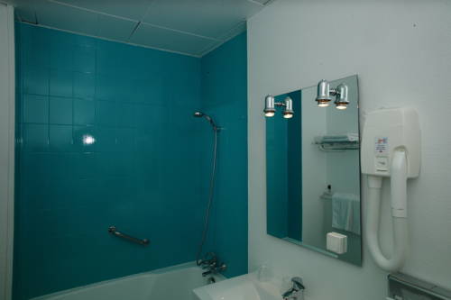 Imagen de la habitación del Hotel Des Lys. Foto 4
