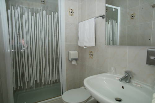 Imagen de la habitación del Hotel Des Lys. Foto 13