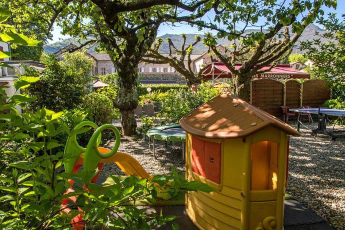 Imagen de los exteriores del Hotel Des Marronniers. Foto 5