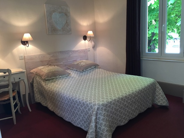 Imagen de la habitación del Hotel Des Marronniers. Foto 3
