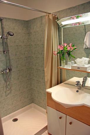 Imagen de la habitación del Hotel Des Marronniers. Foto 4