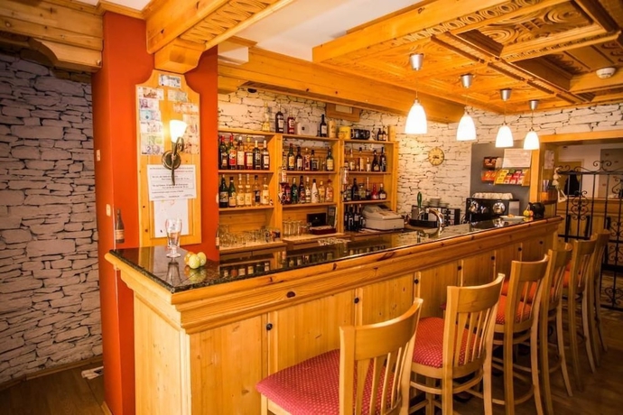 Imagen del bar/restaurante del Hotel Des Masques. Foto 5