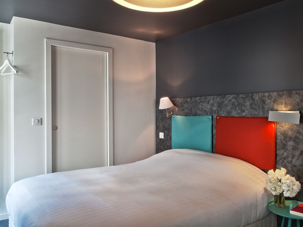 Imagen de la habitación del Hotel Des Métallos. Foto 13