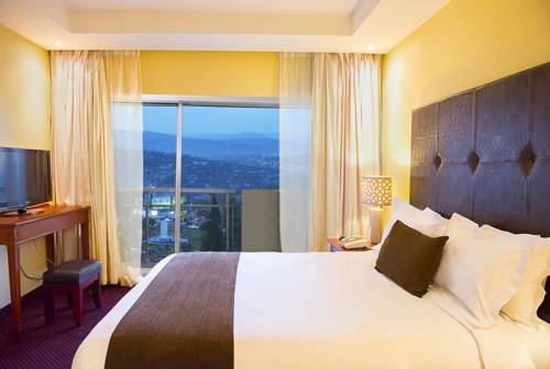 Imagen de la habitación del Hotel Des Mille Collines. Foto 8