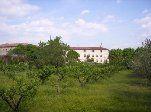 Imagen general del Hotel Des Oliviers, Chambonas. Foto 1