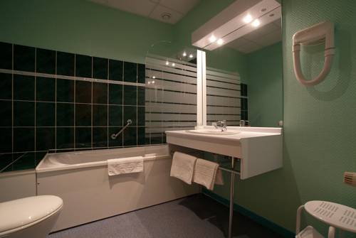 Imagen de la habitación del Hotel Des Oliviers. Foto 6