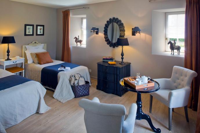 Imagen de la habitación del Hotel Des Ormes. Foto 6