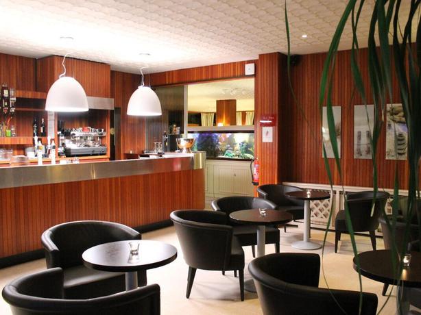 Imagen de los interiores del Hotel Des Pins. Foto 8