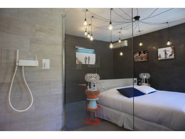 Imagen de la habitación del Hotel Des Pins. Foto 7