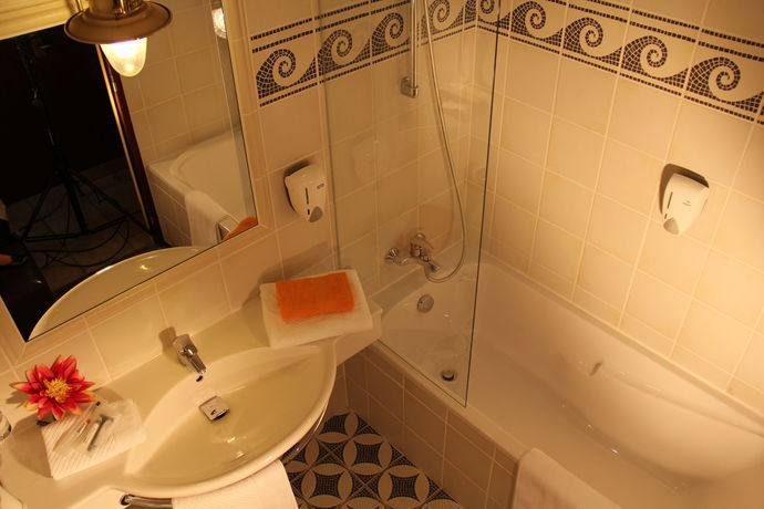 Imagen de los exteriores del Hotel Des Pirates. Foto 14